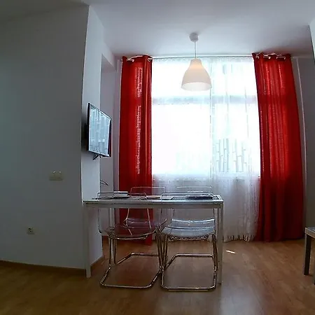 Mitjana Plaza Appartement