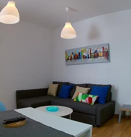 Mitjana Plaza Appartement *
